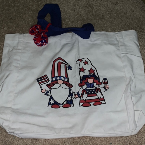 Gnome tote - Picture 1 of 2
